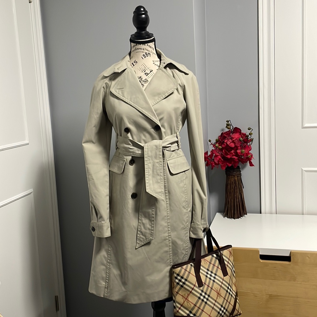 Jacob Beige Trench Coat With Belt